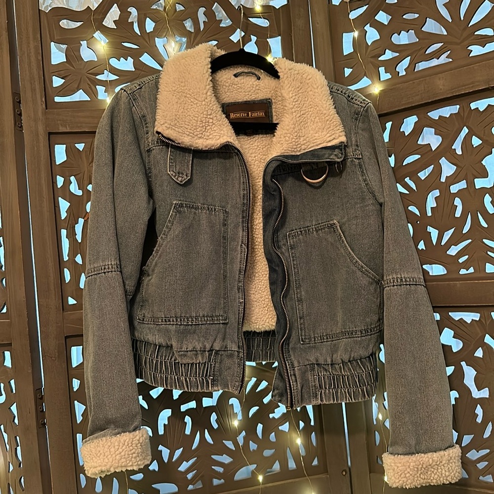 Lined Jean jacket with buckles